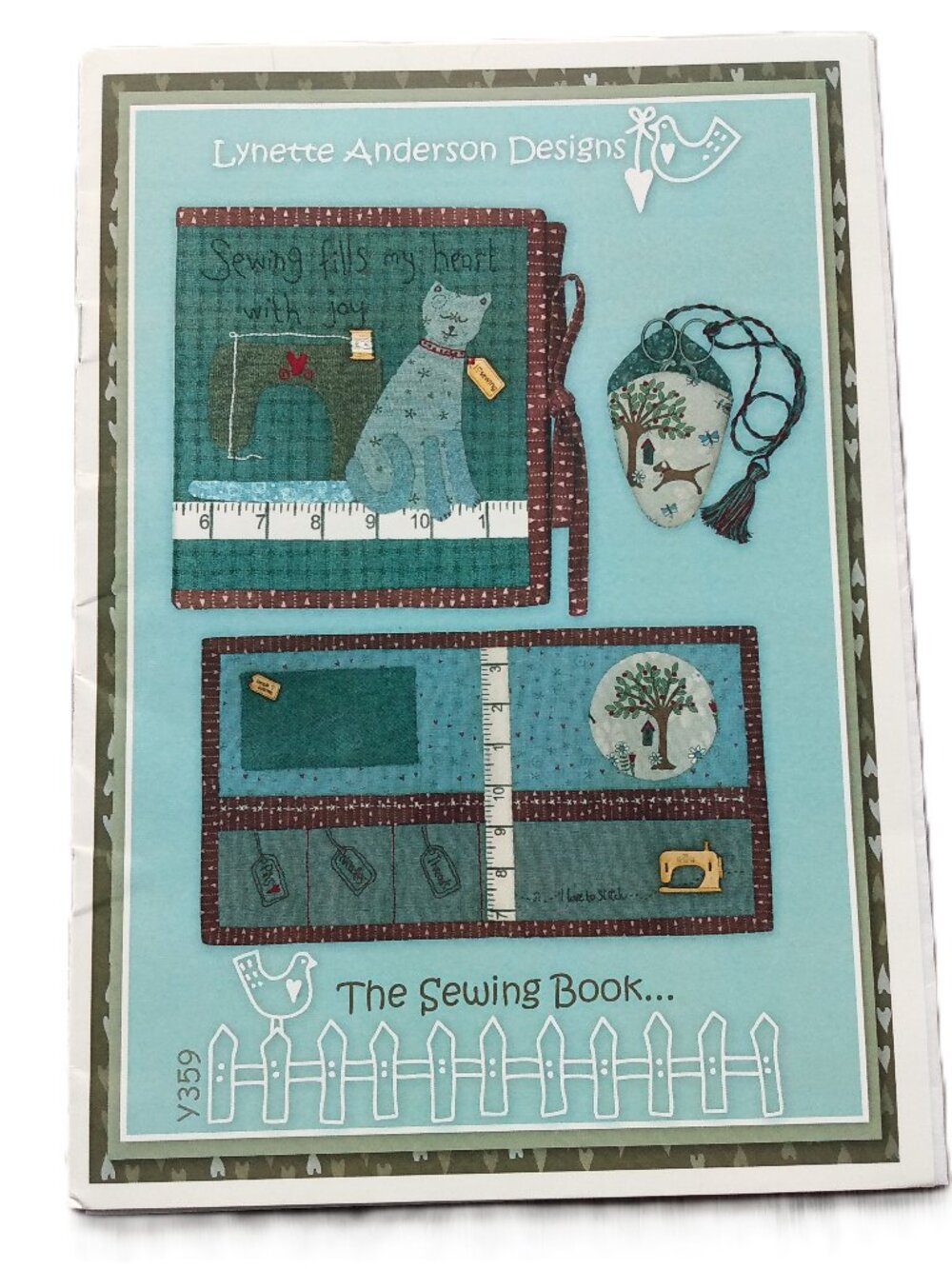 Sewing Notions Tools Holder Book Quilting Pattern Seamstress Quilter Embroidery